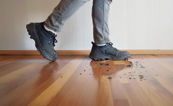 walking with a dirty shoes