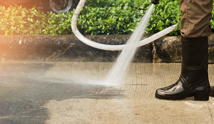 Concrete Driveway Cleaning in Dallas-Fort Worth